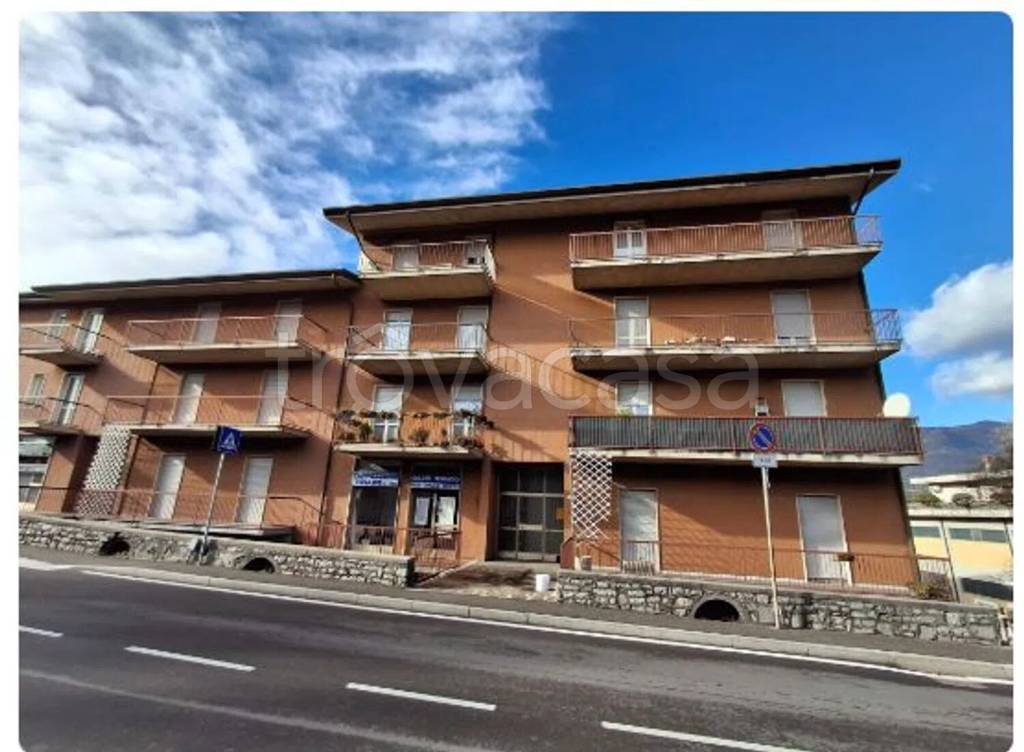 appartamento in vendita a Leffe