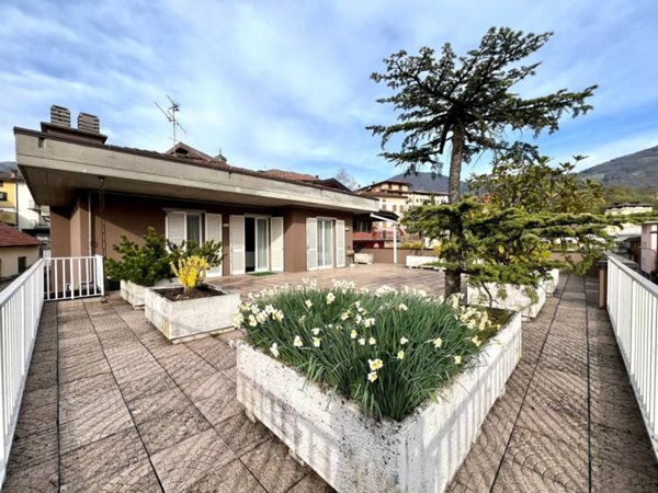 appartamento in vendita a Leffe