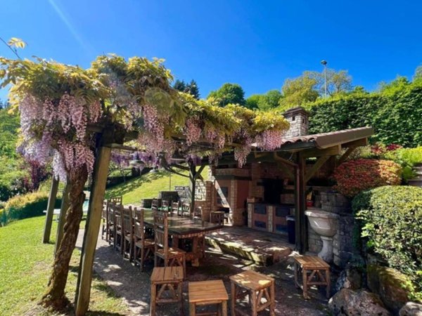 casa indipendente in vendita a Leffe