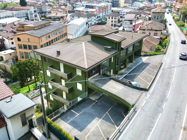 intera palazzina in vendita a Leffe