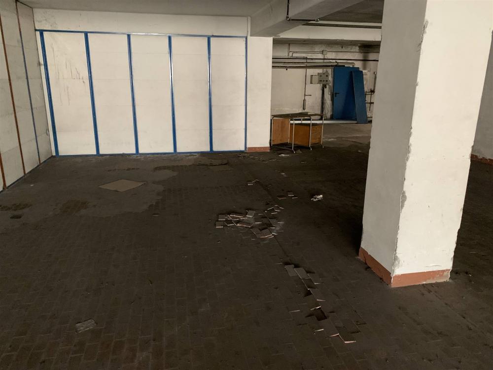 locale di sgombero in vendita a Leffe