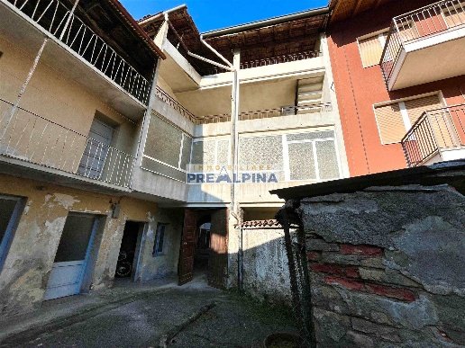 casa indipendente in vendita a Leffe