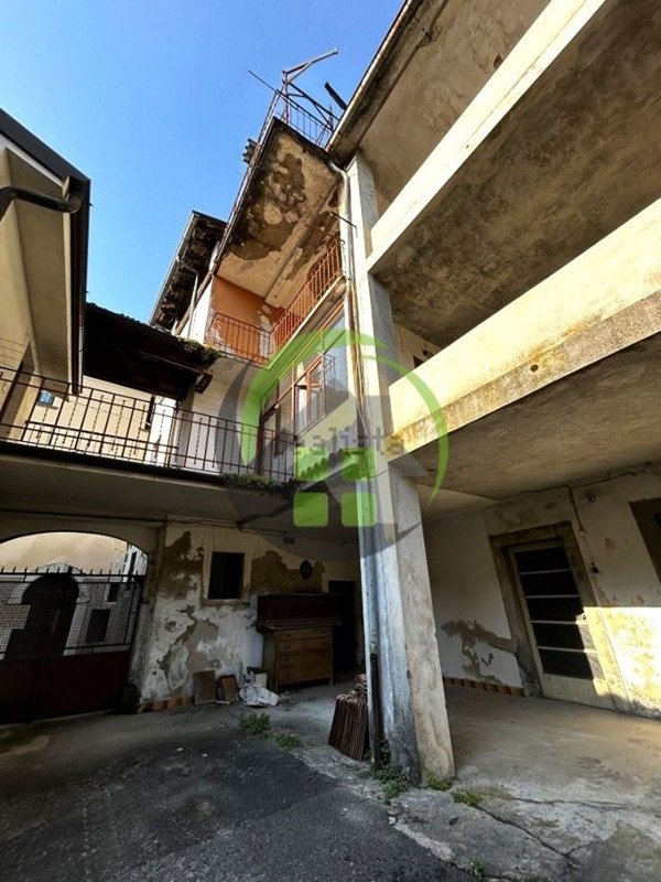 casa indipendente in vendita a Leffe