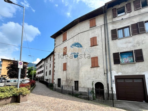 appartamento in vendita a Leffe in zona San Rocco