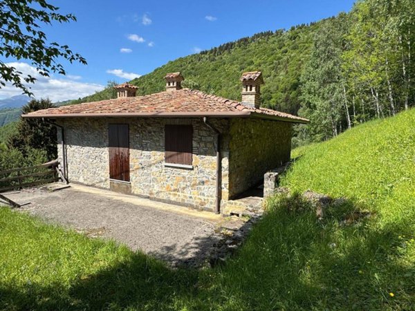 casa indipendente in vendita a Leffe