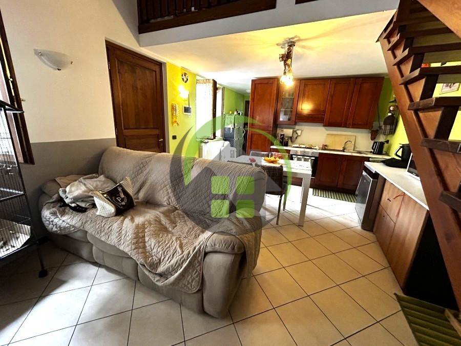 appartamento in vendita a Leffe