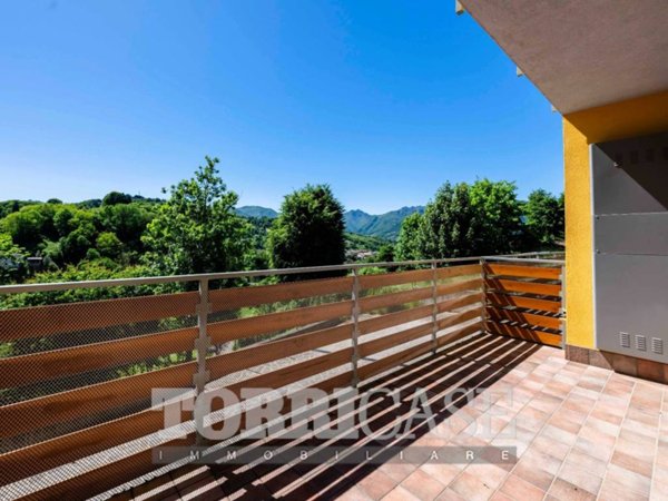 casa indipendente in vendita a Leffe in zona San Rocco