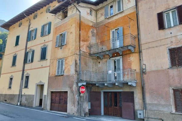 casa semindipendente in vendita a Lenna