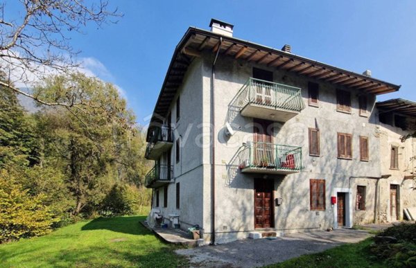 appartamento in vendita a Lenna