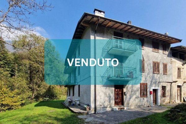 appartamento in vendita a Lenna in zona Scalvino