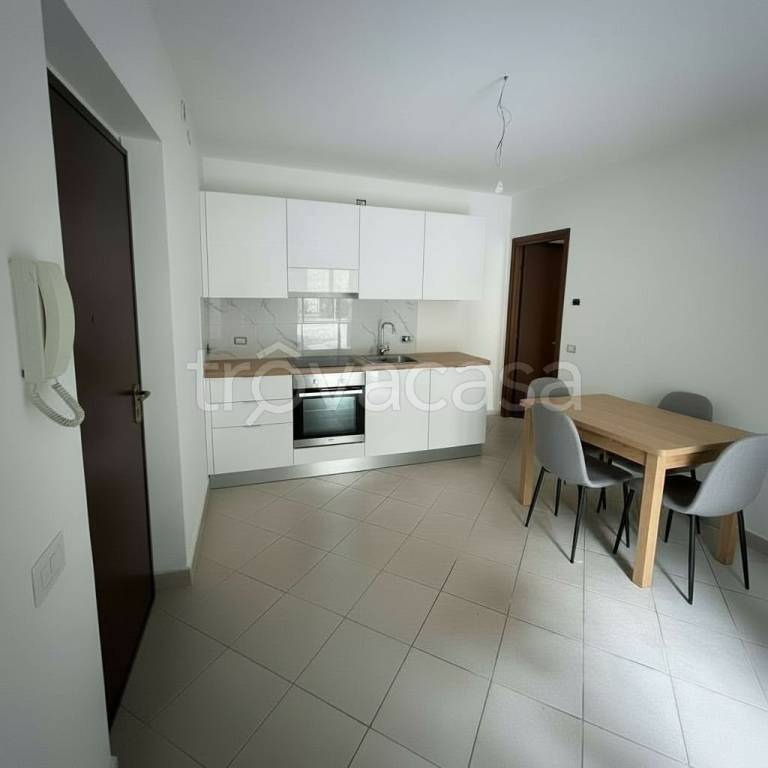 appartamento in vendita a Lenna