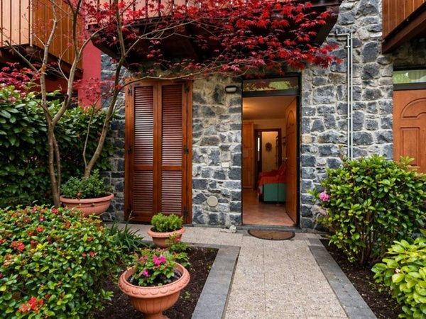 appartamento in vendita a Lenna