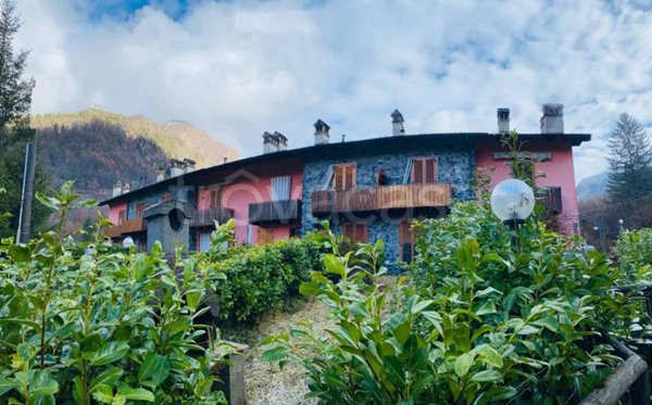 appartamento in vendita a Lenna in zona Scalvino