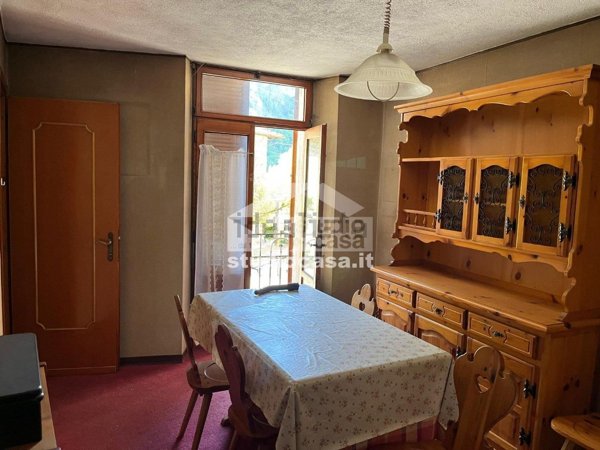 casa indipendente in vendita a Lenna