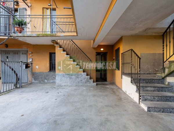 appartamento in vendita a Levate