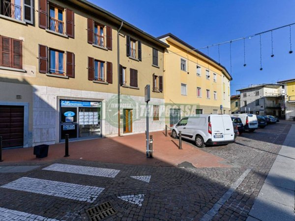 appartamento in vendita a Levate