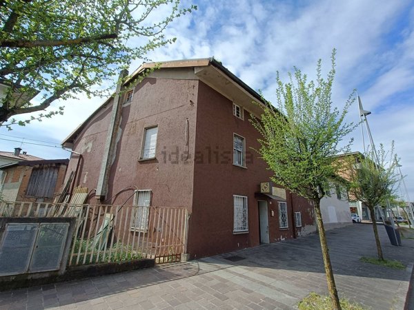 appartamento in vendita a Levate