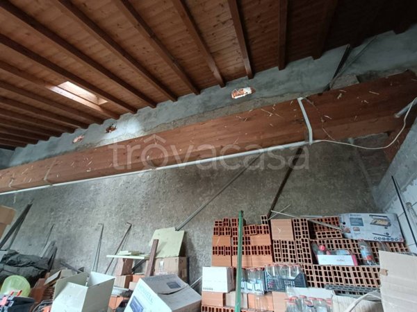 appartamento in vendita a Levate