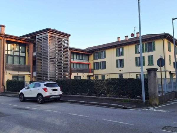 appartamento in vendita a Levate