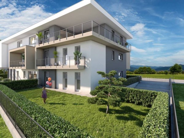 appartamento in vendita a Levate