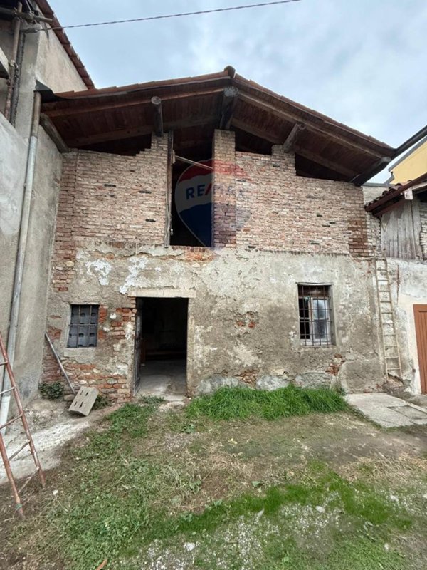 casa indipendente in vendita a Levate