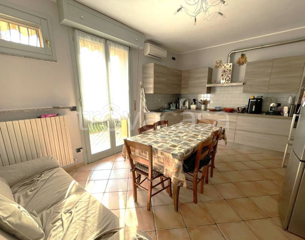 appartamento in vendita a Levate