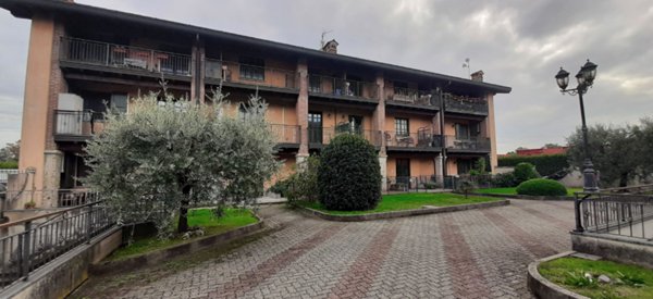 appartamento in vendita a Levate