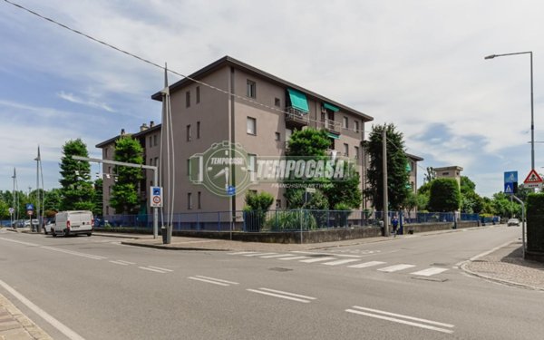 appartamento in vendita a Levate