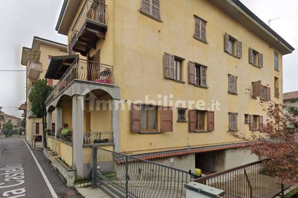 appartamento in vendita a Levate