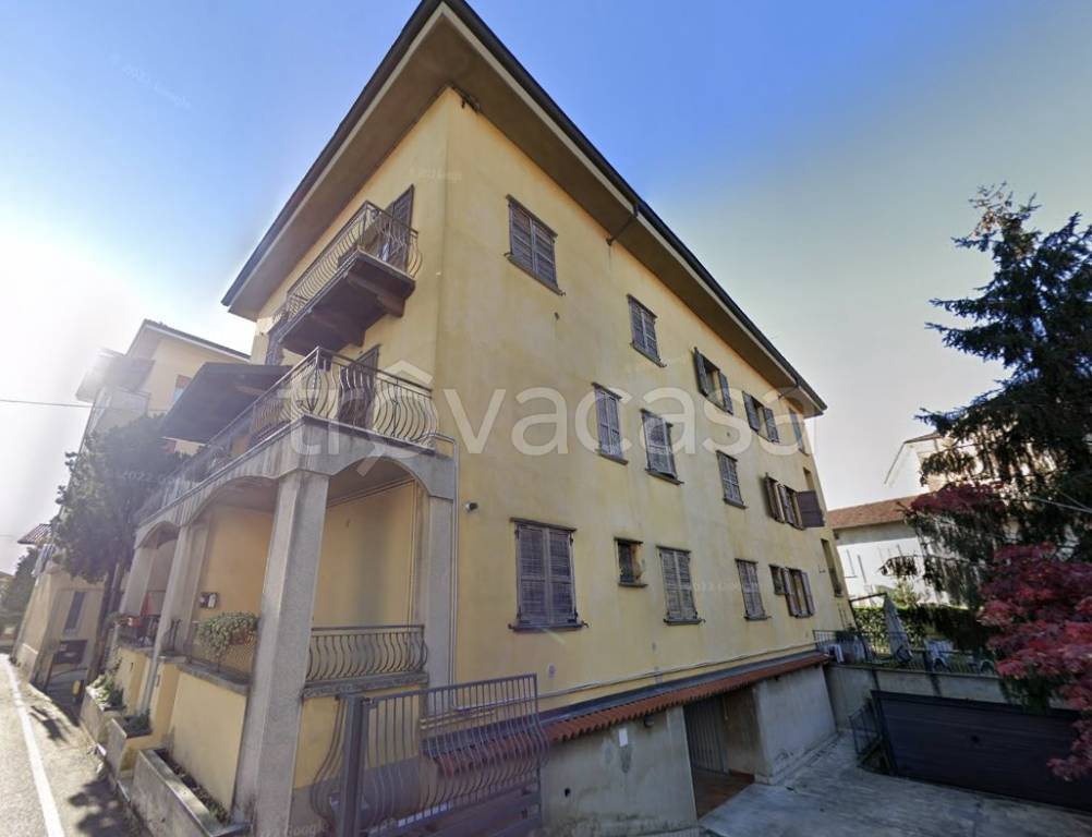 appartamento in vendita a Levate