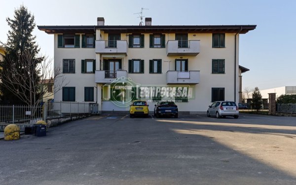 appartamento in vendita a Levate