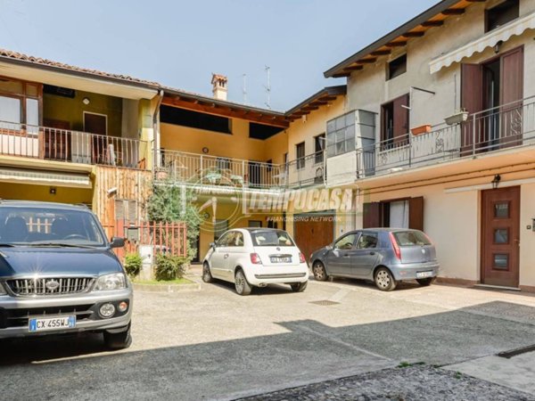 appartamento in vendita a Levate