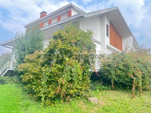 casa indipendente in vendita a Levate