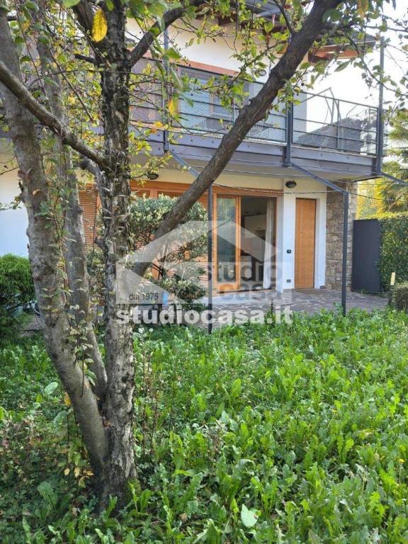 appartamento in vendita a Levate