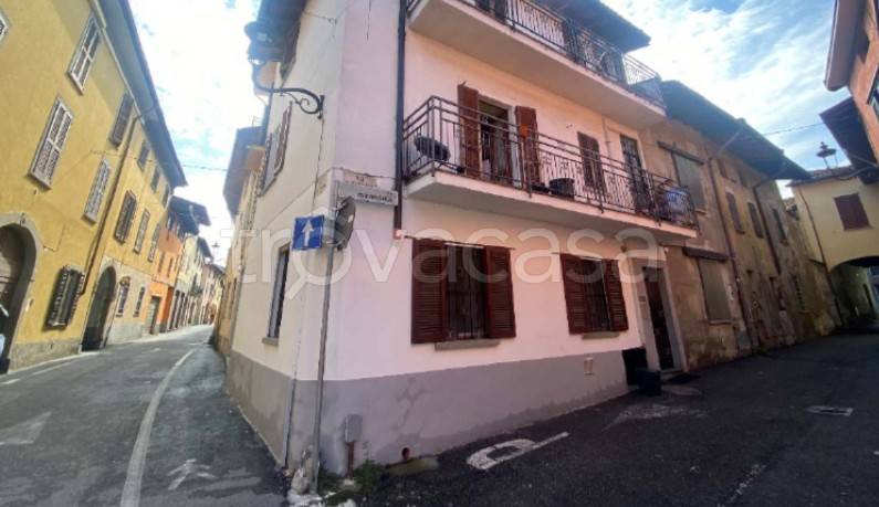 appartamento in vendita a Levate