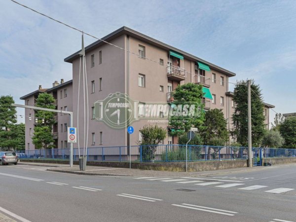 appartamento in vendita a Levate