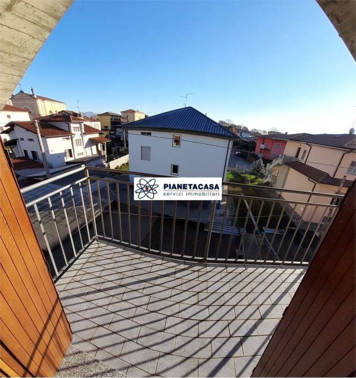 casa indipendente in vendita a Levate