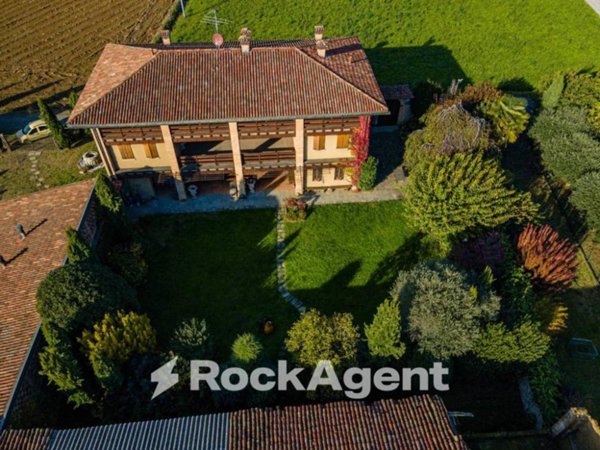 casa indipendente in vendita a Levate