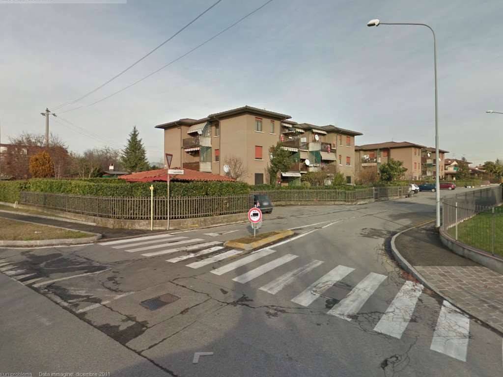 locale di sgombero in vendita a Levate