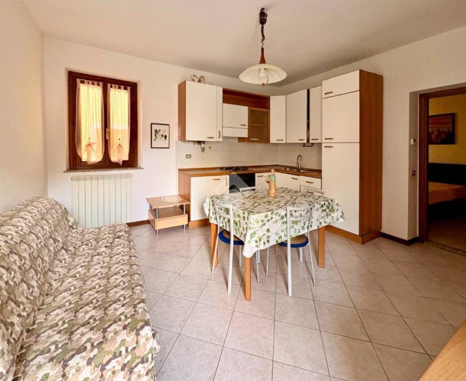 appartamento in vendita a Levate