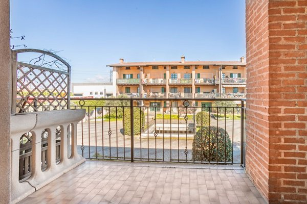 appartamento in vendita a Levate