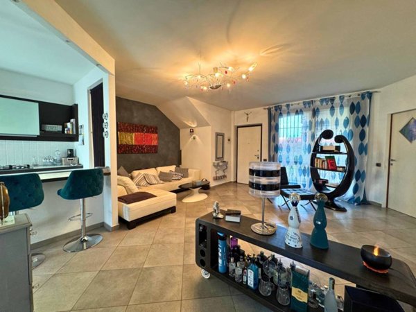 appartamento in vendita a Levate