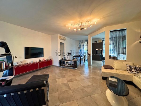 appartamento in vendita a Levate