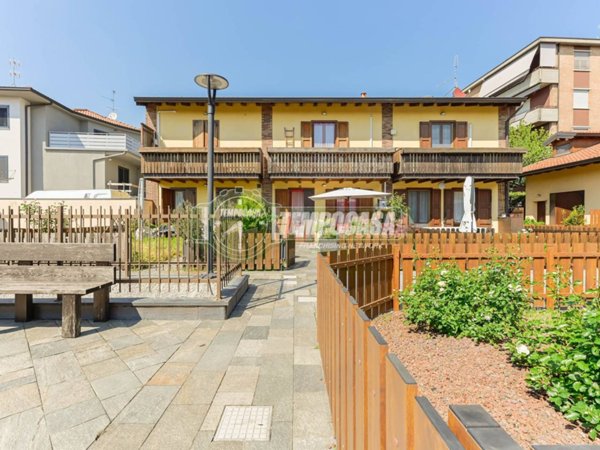 casa indipendente in vendita a Levate