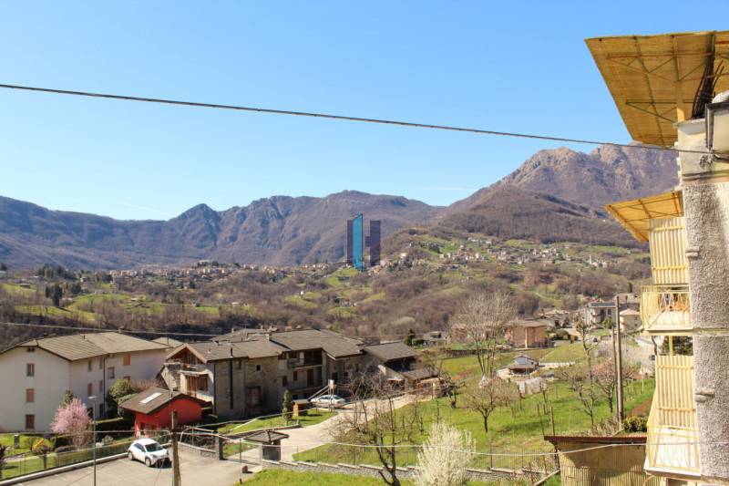 appartamento in vendita a Locatello
