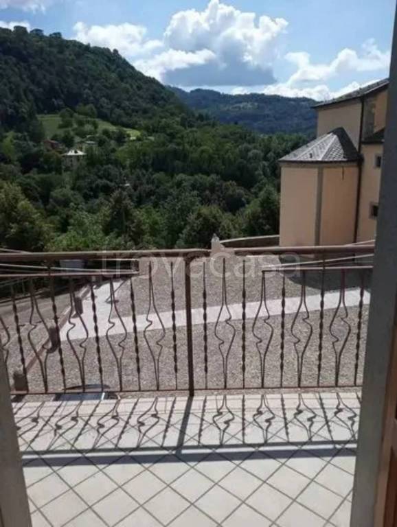 casa indipendente in vendita a Locatello