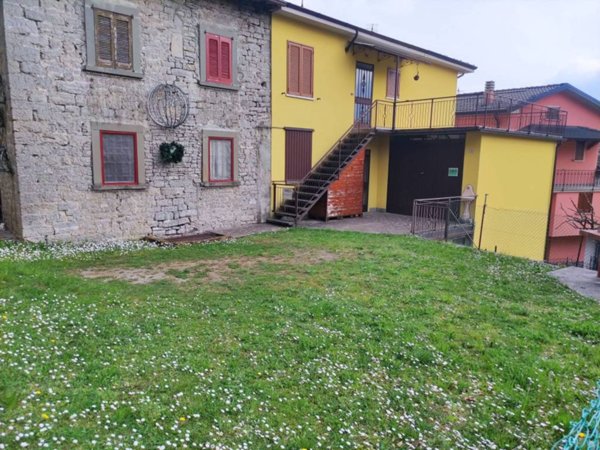 casa indipendente in vendita a Locatello