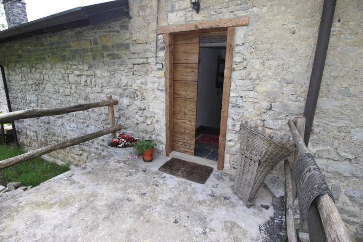 casa indipendente in vendita a Locatello