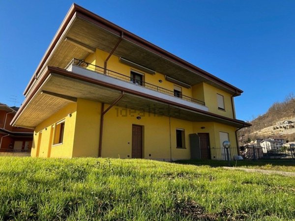 appartamento in vendita a Locatello