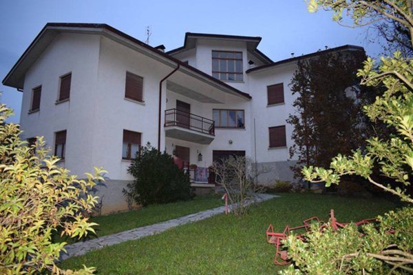 appartamento in vendita a Locatello